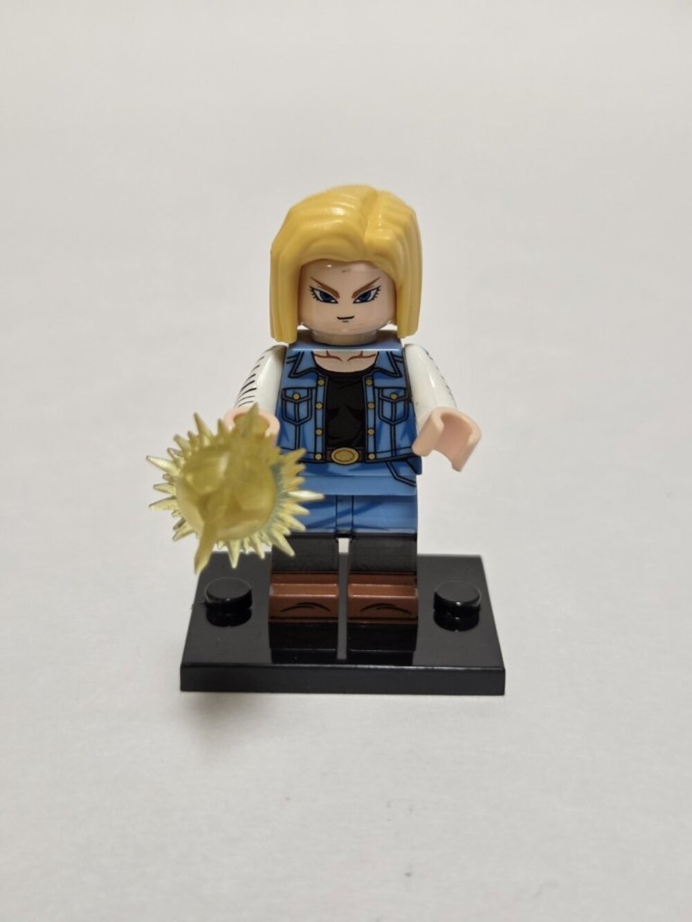 Dragon ball Z Android 18 Minifigure Custom lego compatible